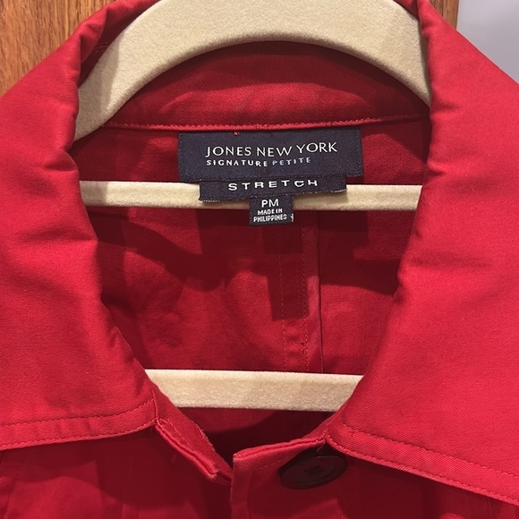 Jones New York Signature bold red jacket in good condition!​​​ - Picture 4 of 10